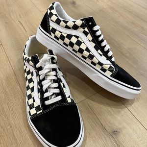 Old Skool Checkered Vans